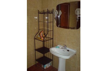 Hiszpania Privát Villanueva del Trabuco, Zewnątrz